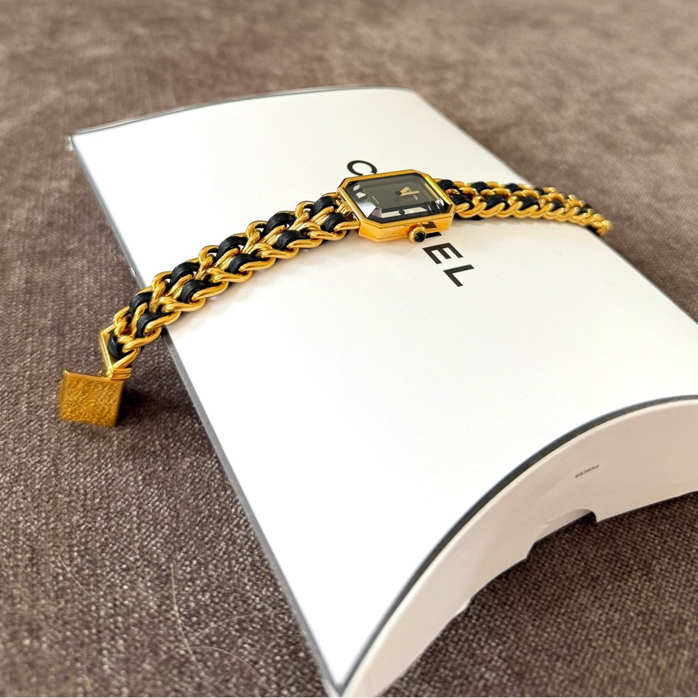 Authentic CHANEL Premiere watch size Medium M gold and black leather bracelet - Picture 5 of 16